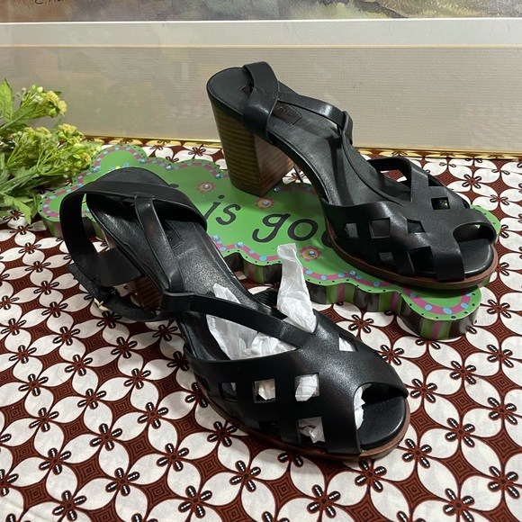 Leather Block heel shoes - Picture 1 of 12